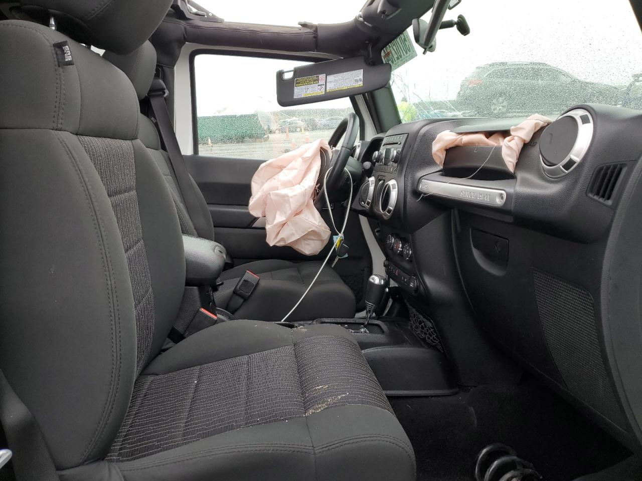 1C4GJWBG9CL202072 2012 Jeep Wrangler Sahara