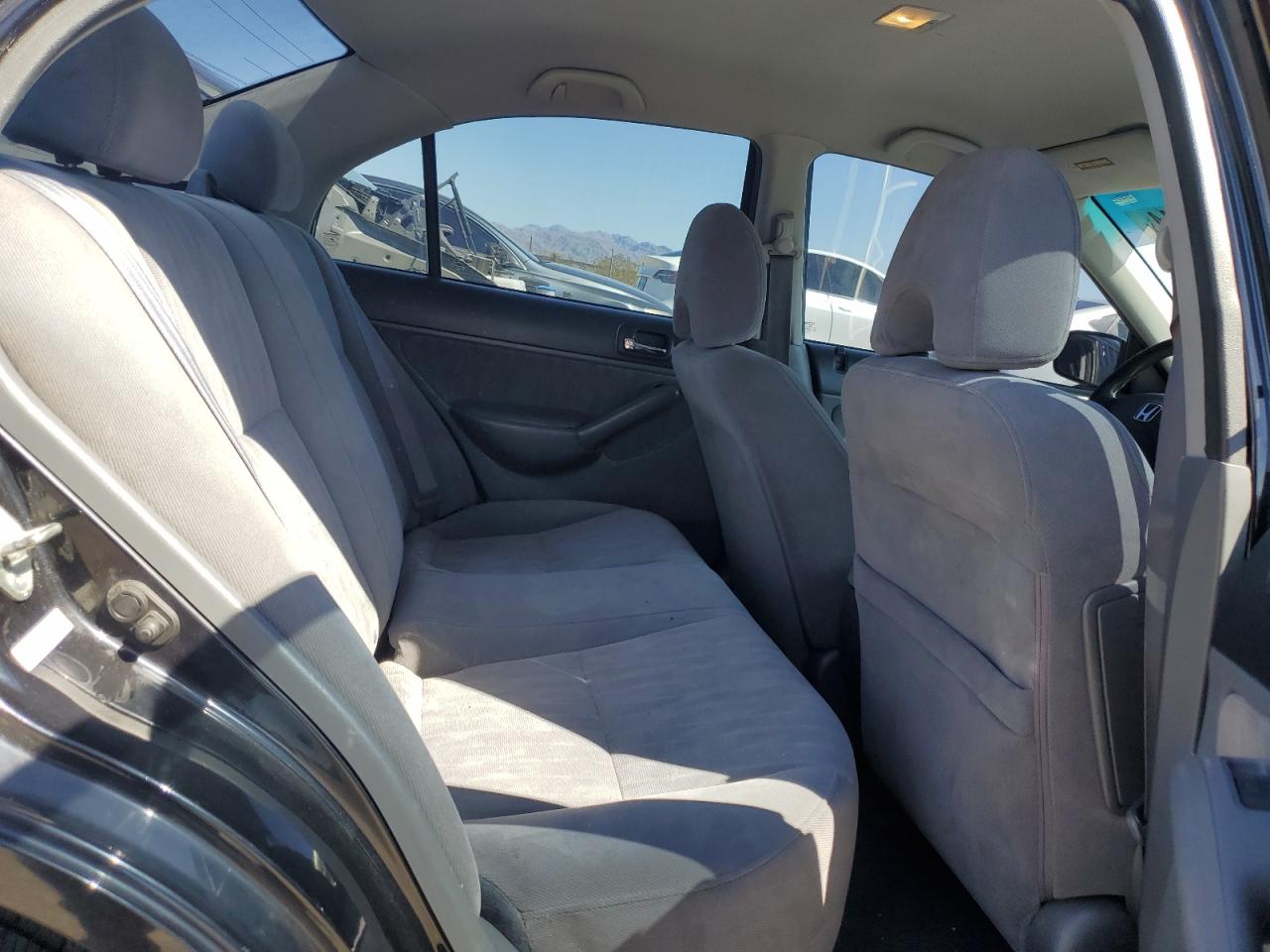 2HGES16624H546271 2004 Honda Civic Lx