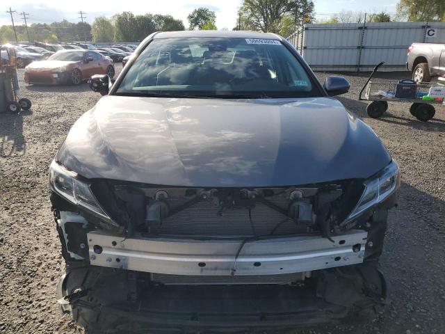 Lot #2489647287 2021 TOYOTA CAMRY LE salvage car