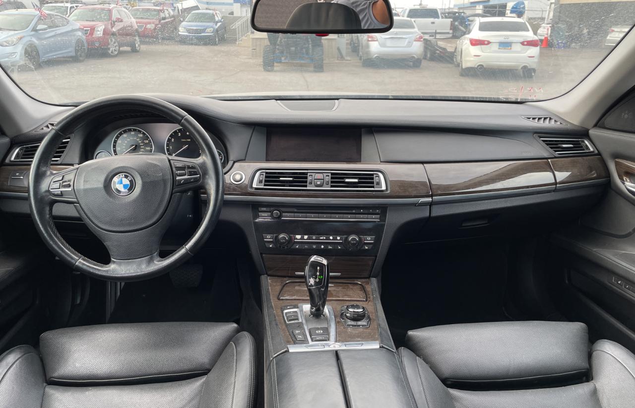 WBAKC6C51BC394116 2011 BMW 750 Xi