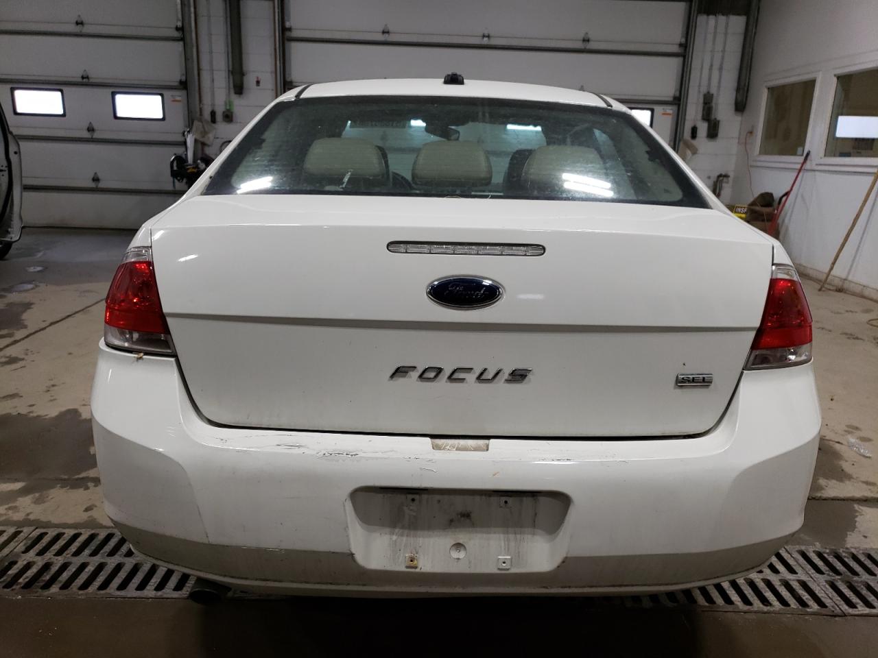 1FAHP3HN0AW109207 2010 Ford Focus Sel