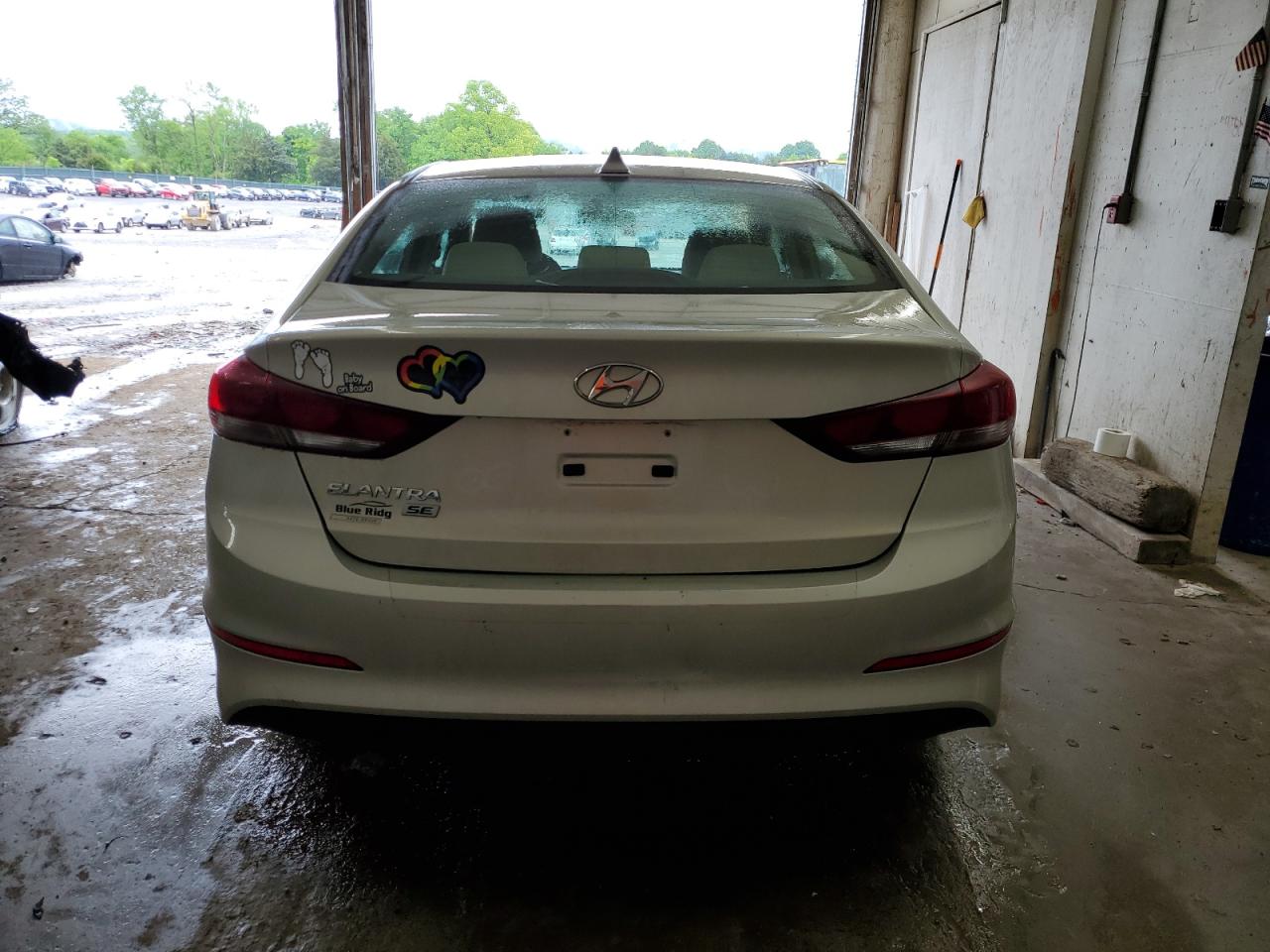 KMHD74LF4HU399886 2017 Hyundai Elantra Se