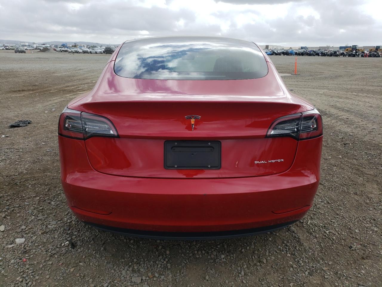 5YJ3E1EB7NF338700 2022 Tesla Model 3