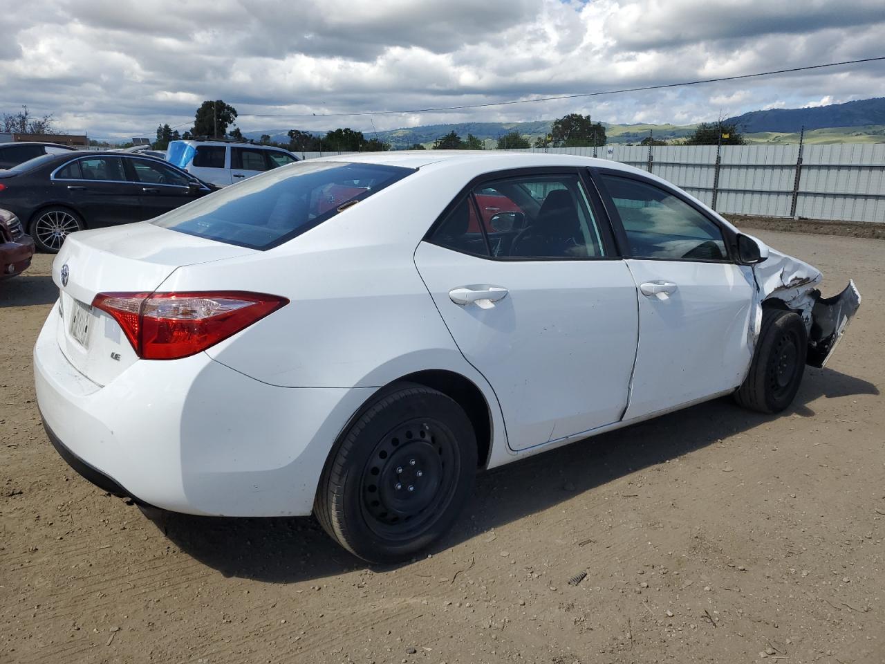 5YFBURHE6JP752763 2018 Toyota Corolla L