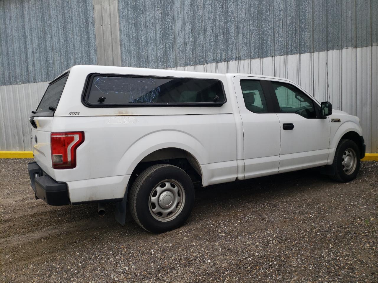 1FTEX1C80HKD20105 2017 Ford F150 Super Cab