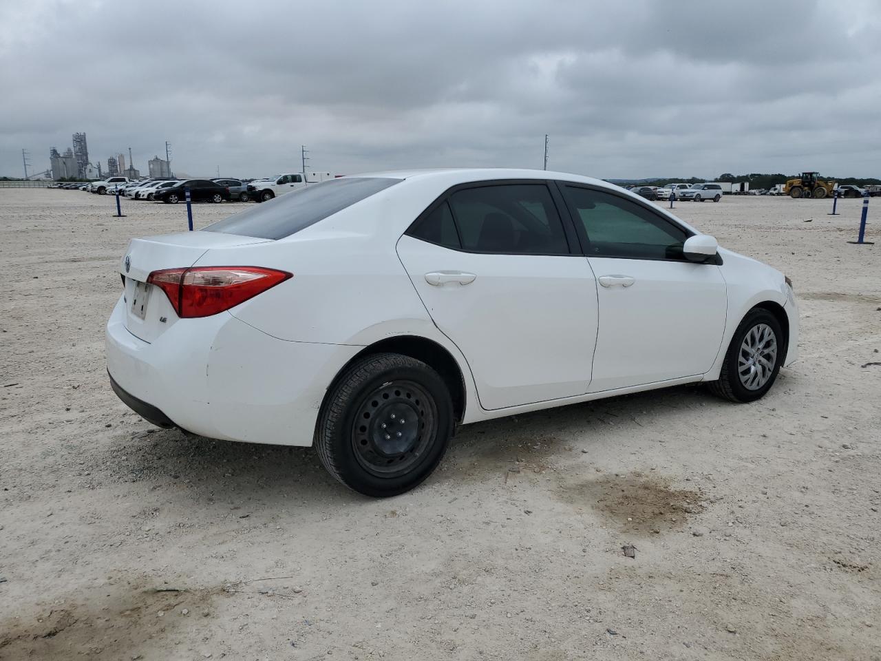 2017 Toyota Corolla L vin: 5YFBURHE7HP686640