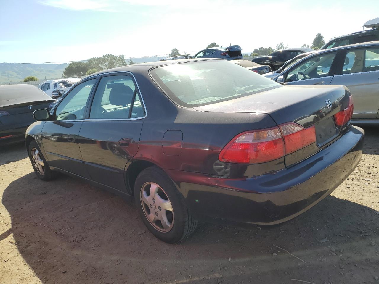 1HGCG6677XA061870 1999 Honda Accord Ex