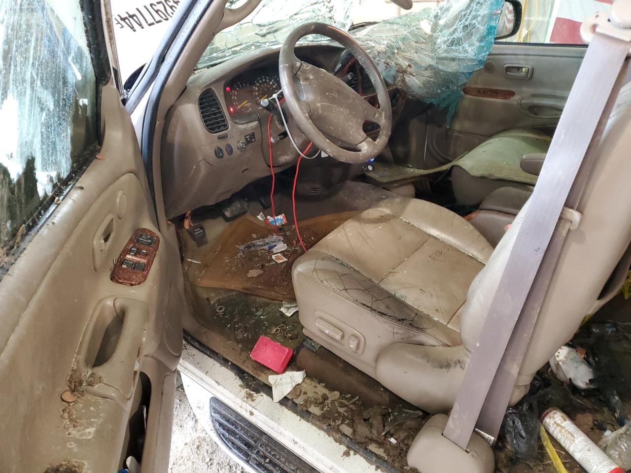 5TBBT4810YS084469 2000 Toyota Tundra Access Cab Limited