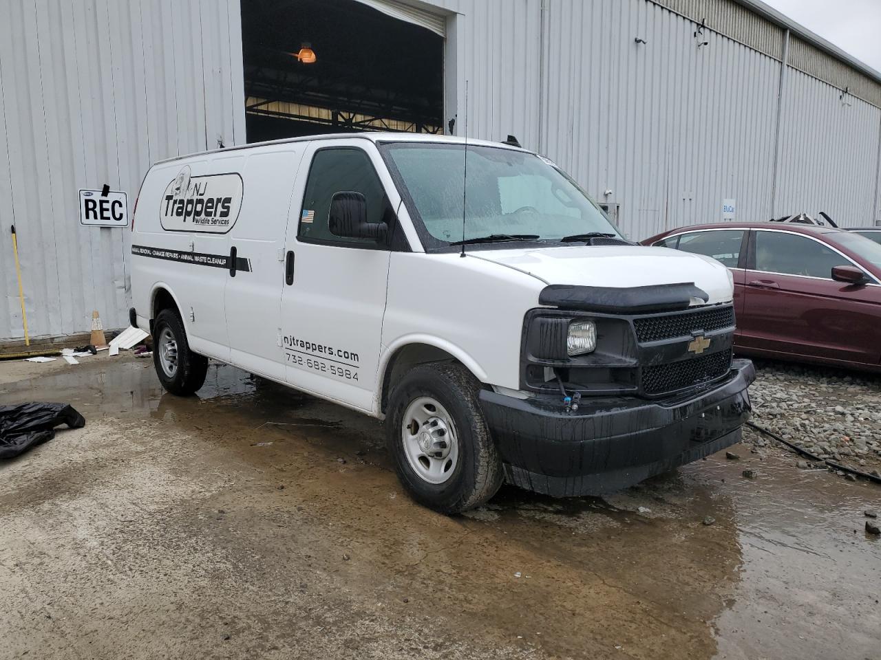 1GCWGAFF0H1265434 2017 Chevrolet Express G2500