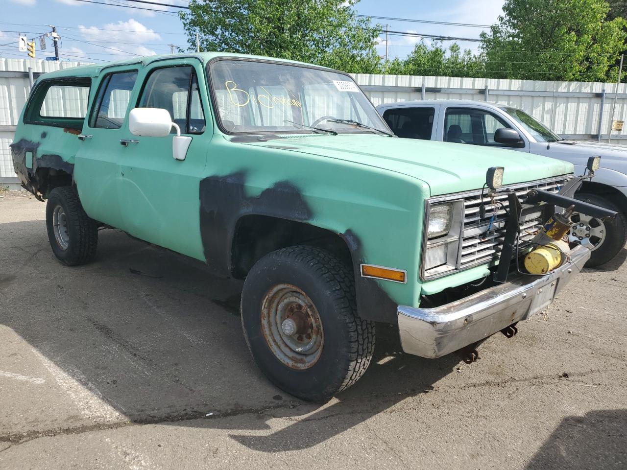 1G8GK26M6EF187502 1984 Chevrolet Suburban K2