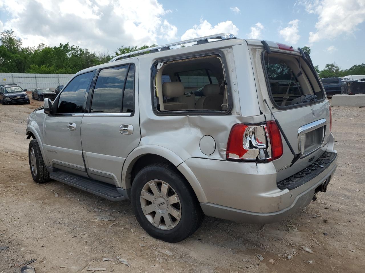 5LMFU27R94LJ07818 2004 Lincoln Navigator