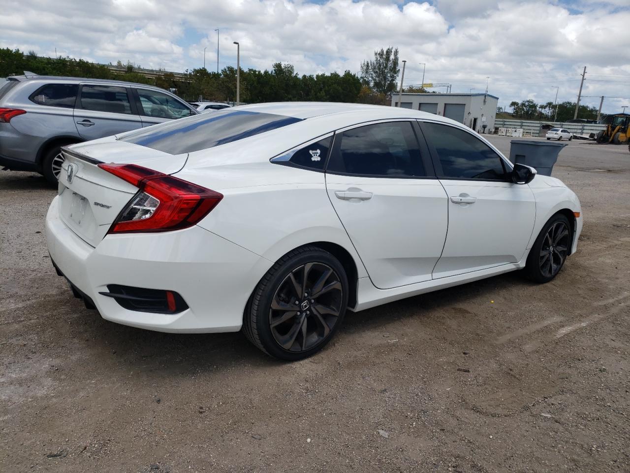 2019 Honda Civic Sport vin: 2HGFC2F82KH599011