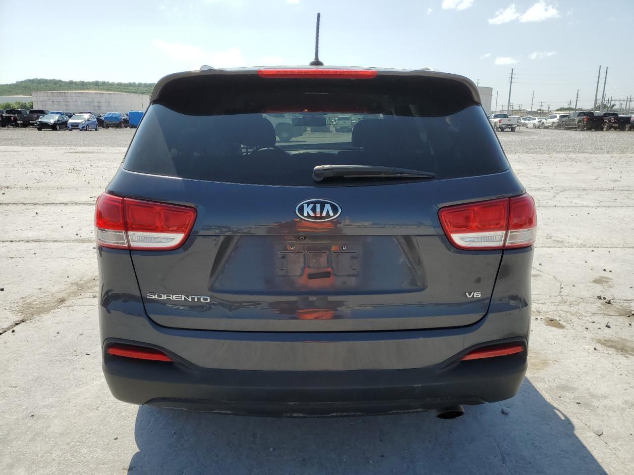 5XYPGDA58JG406471 2018 Kia Sorento Lx