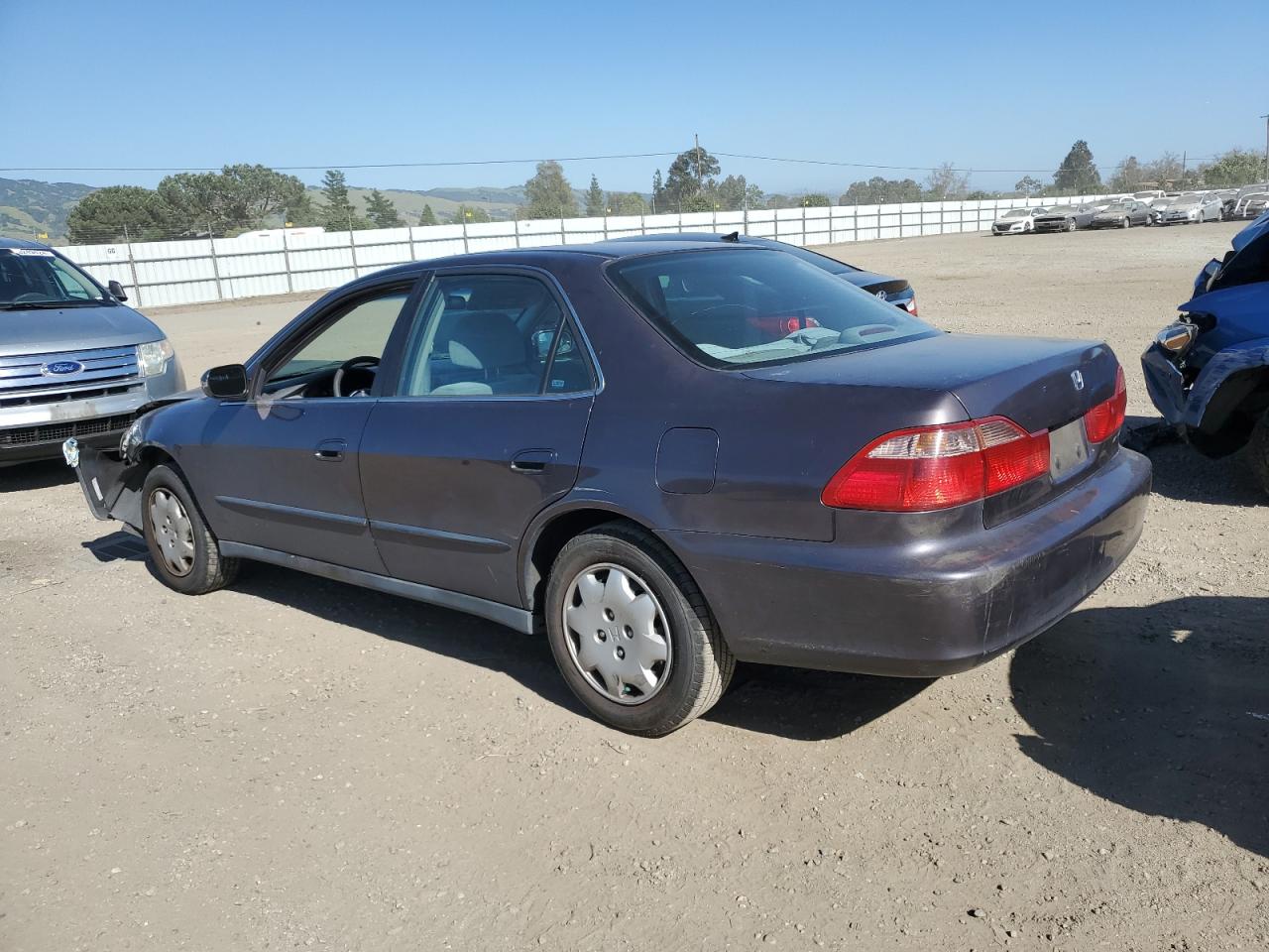 1HGCG5640WA145463 1998 Honda Accord Lx