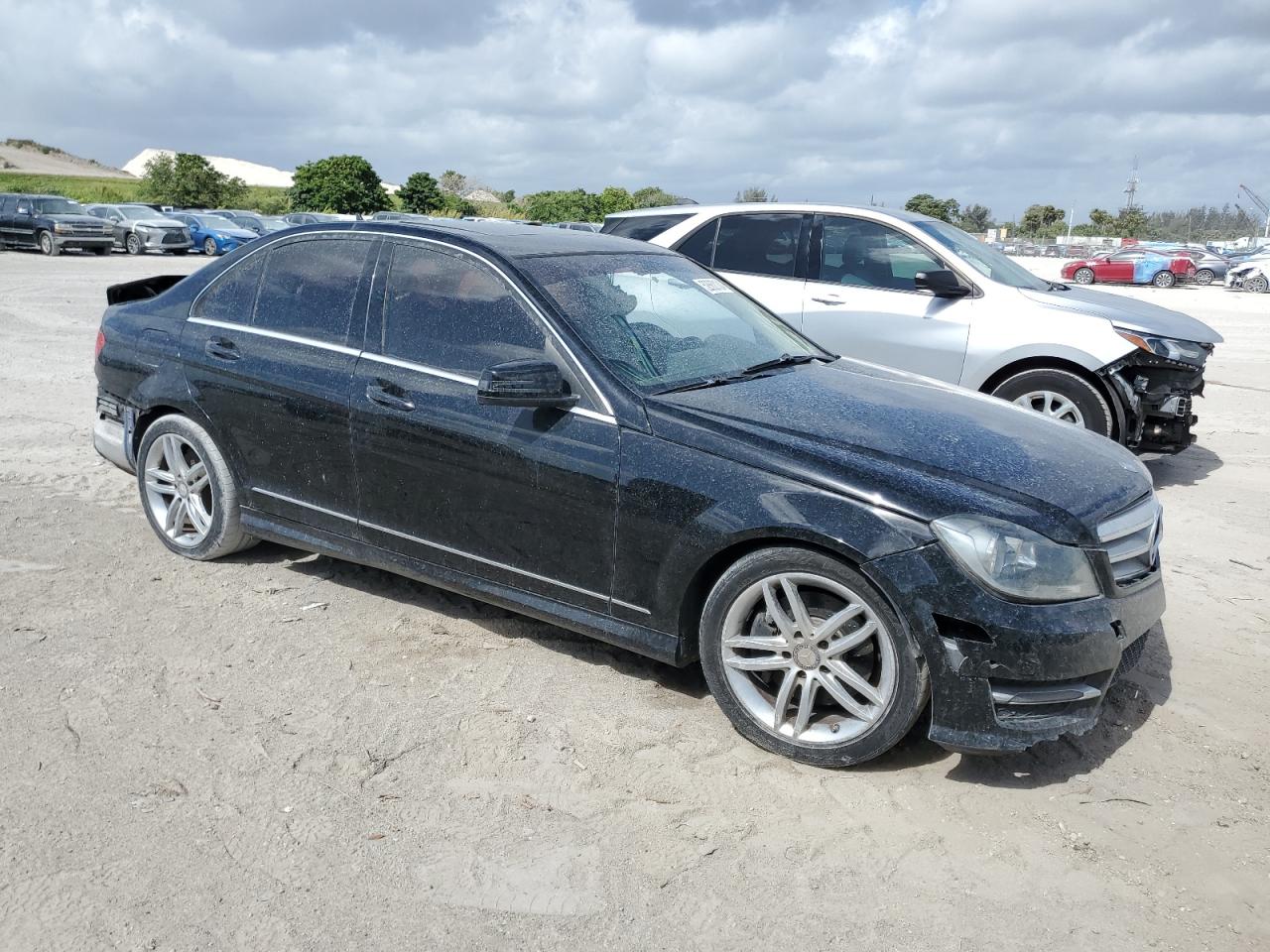 WDDGF8AB7DA806757 2013 Mercedes-Benz C 300 4Matic