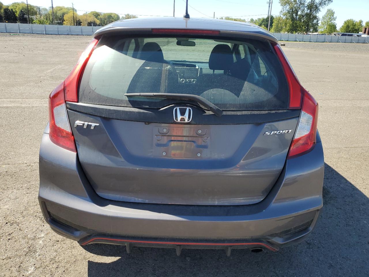 3HGGK5H64JM719296 2018 Honda Fit Sport