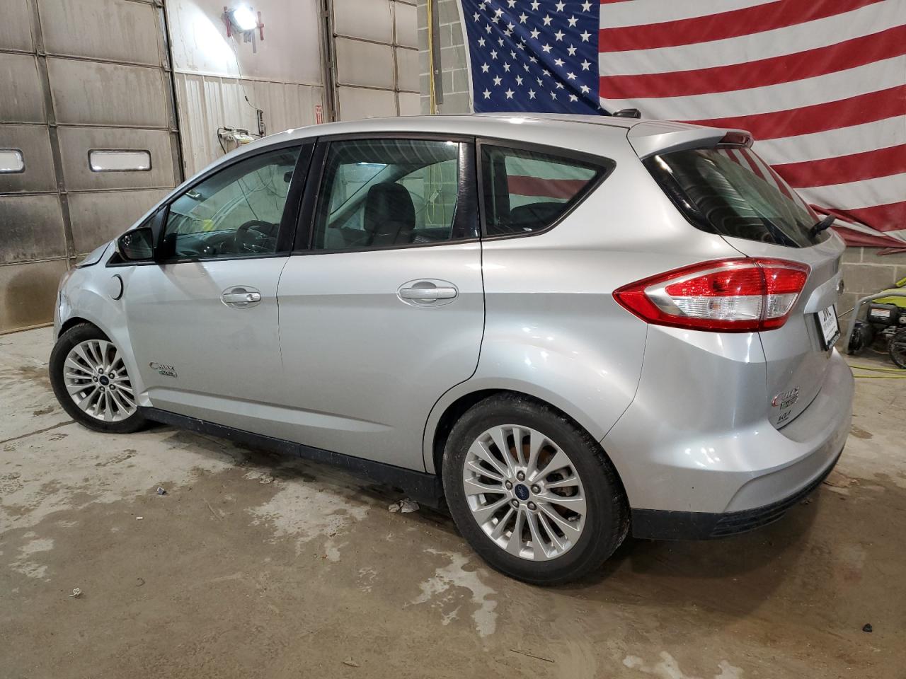 1FADP5EU8HL110073 2017 Ford C-Max Se