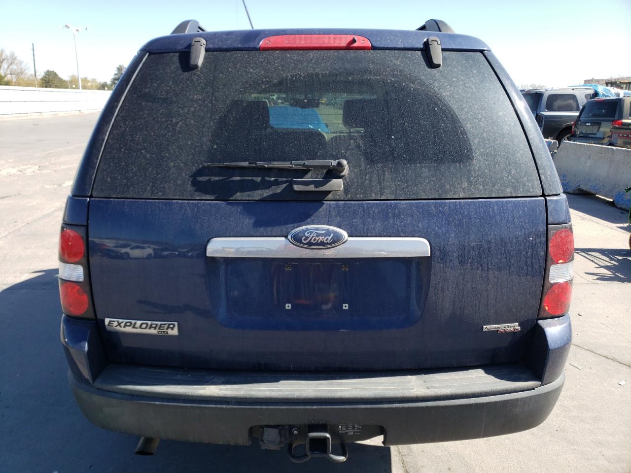 1FMEU738X7UA64789 2007 Ford Explorer Xlt