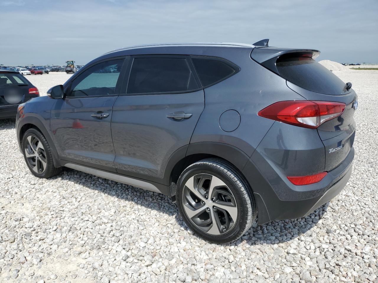 KM8J33AL3JU803526 2018 Hyundai Tucson Sport