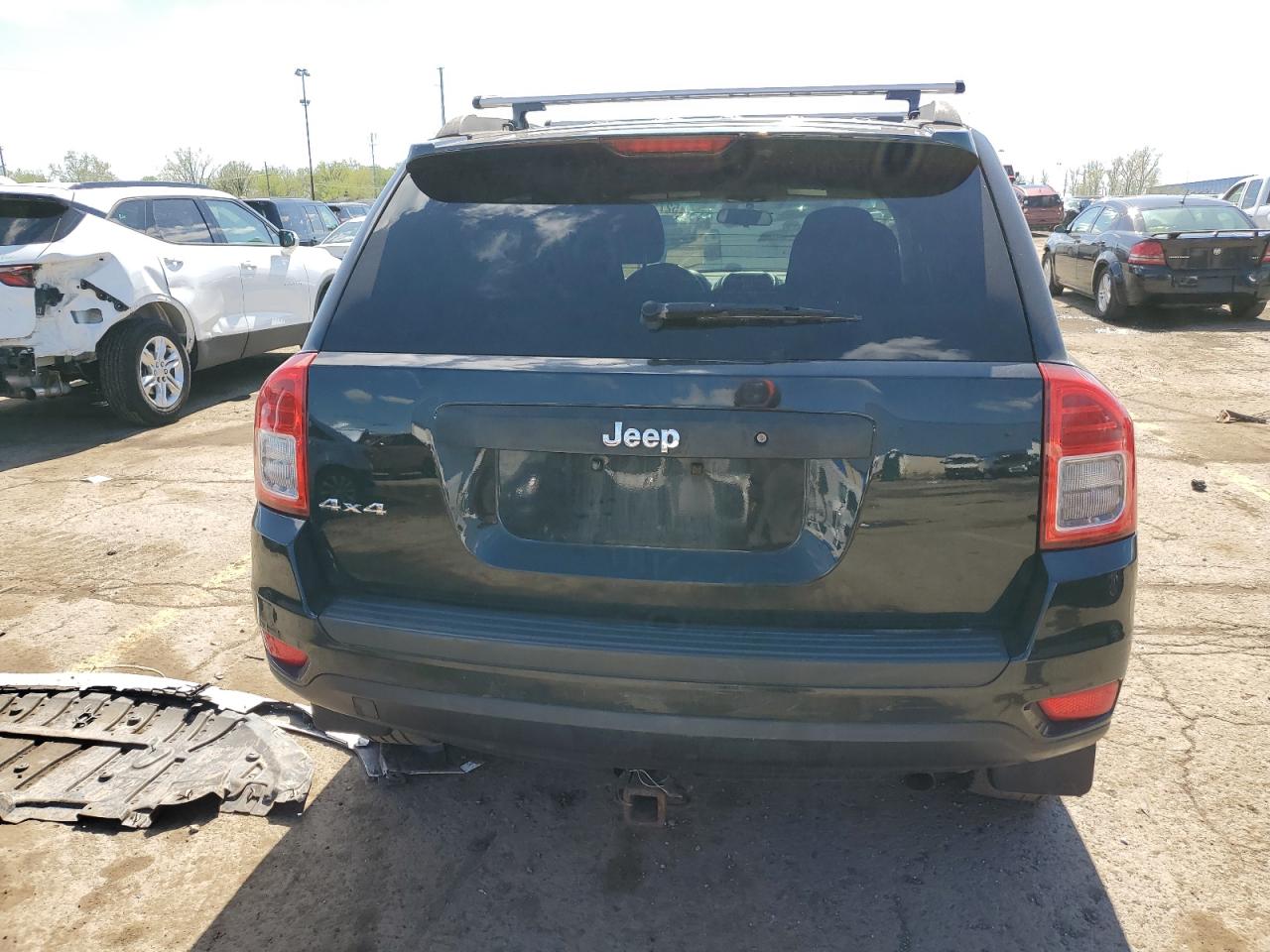 2012 Jeep Compass vin: 1C4NJDAB9CD558338