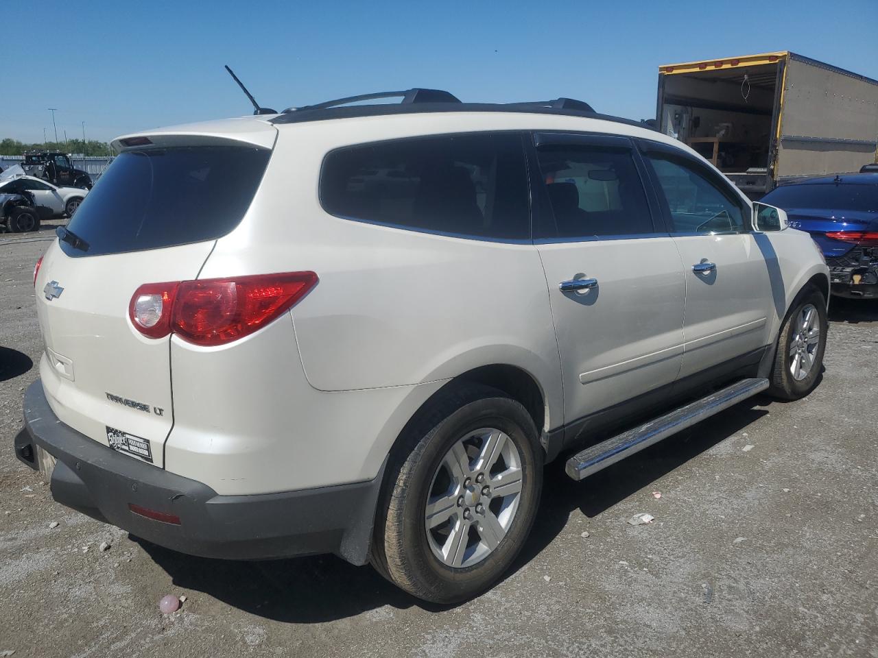 1GNKVGED6CJ104481 2012 Chevrolet Traverse Lt