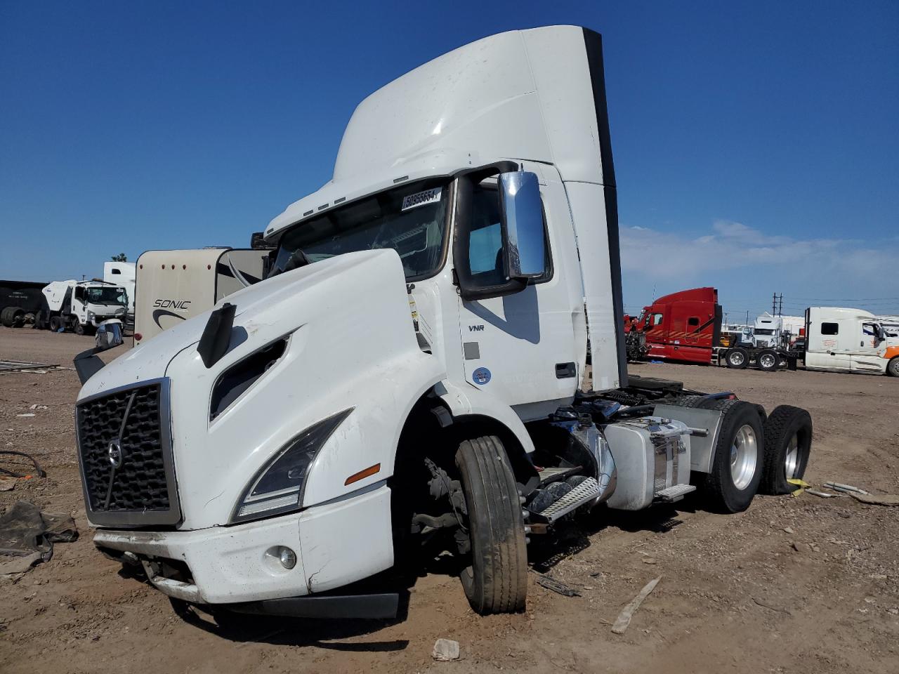 4V4WC9EH7LN269306 2020 Volvo Vnr