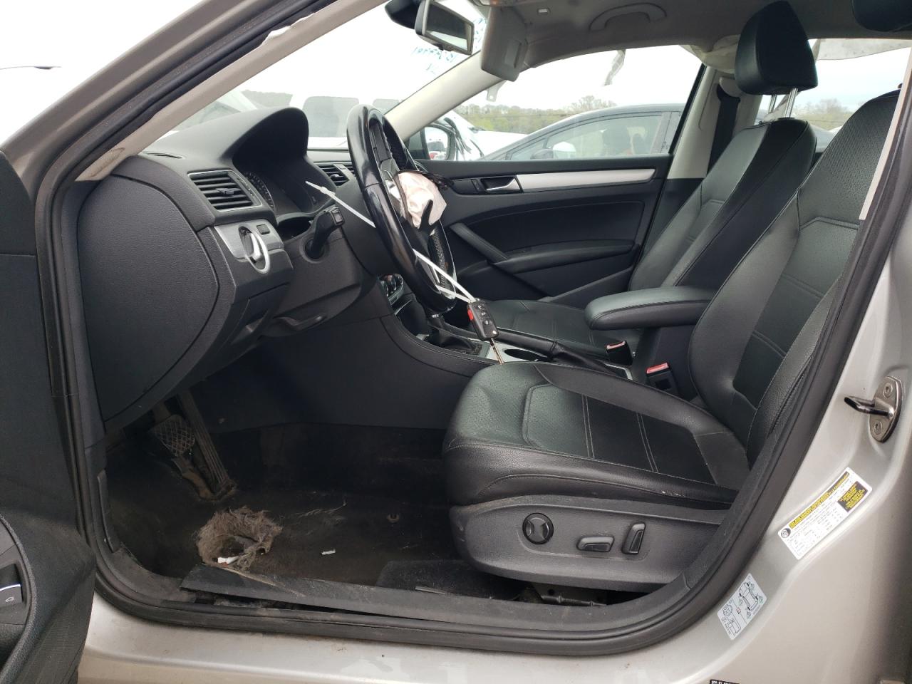 1VWBP7A3XDC097991 2013 Volkswagen Passat Se