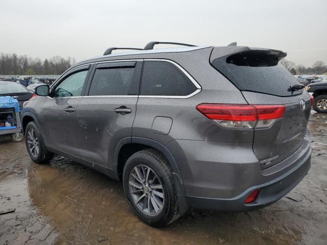 VIN 5TDJZRFH2KS704860 2019 Toyota Highlander, SE no.2