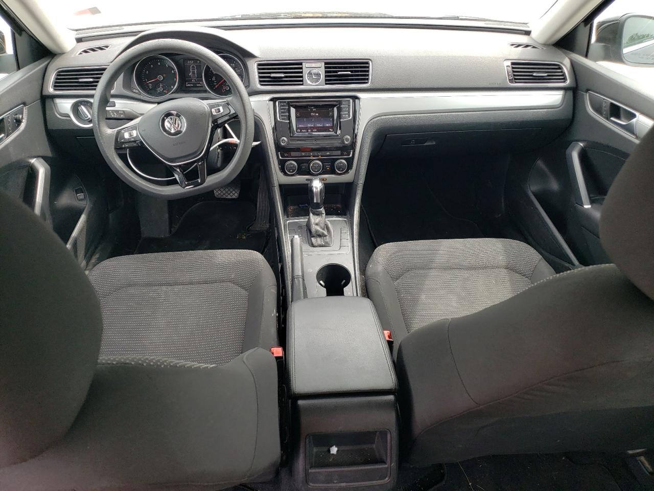 1VWAT7A39GC007466 2016 Volkswagen Passat S