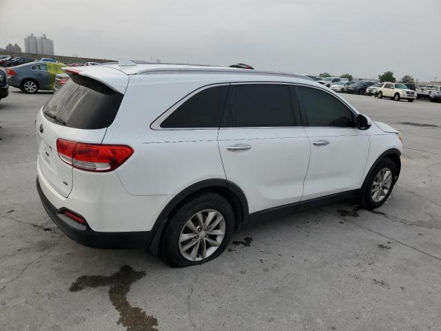 VIN 5XYPG4A35GG085397 2016 KIA Sorento, LX no.3