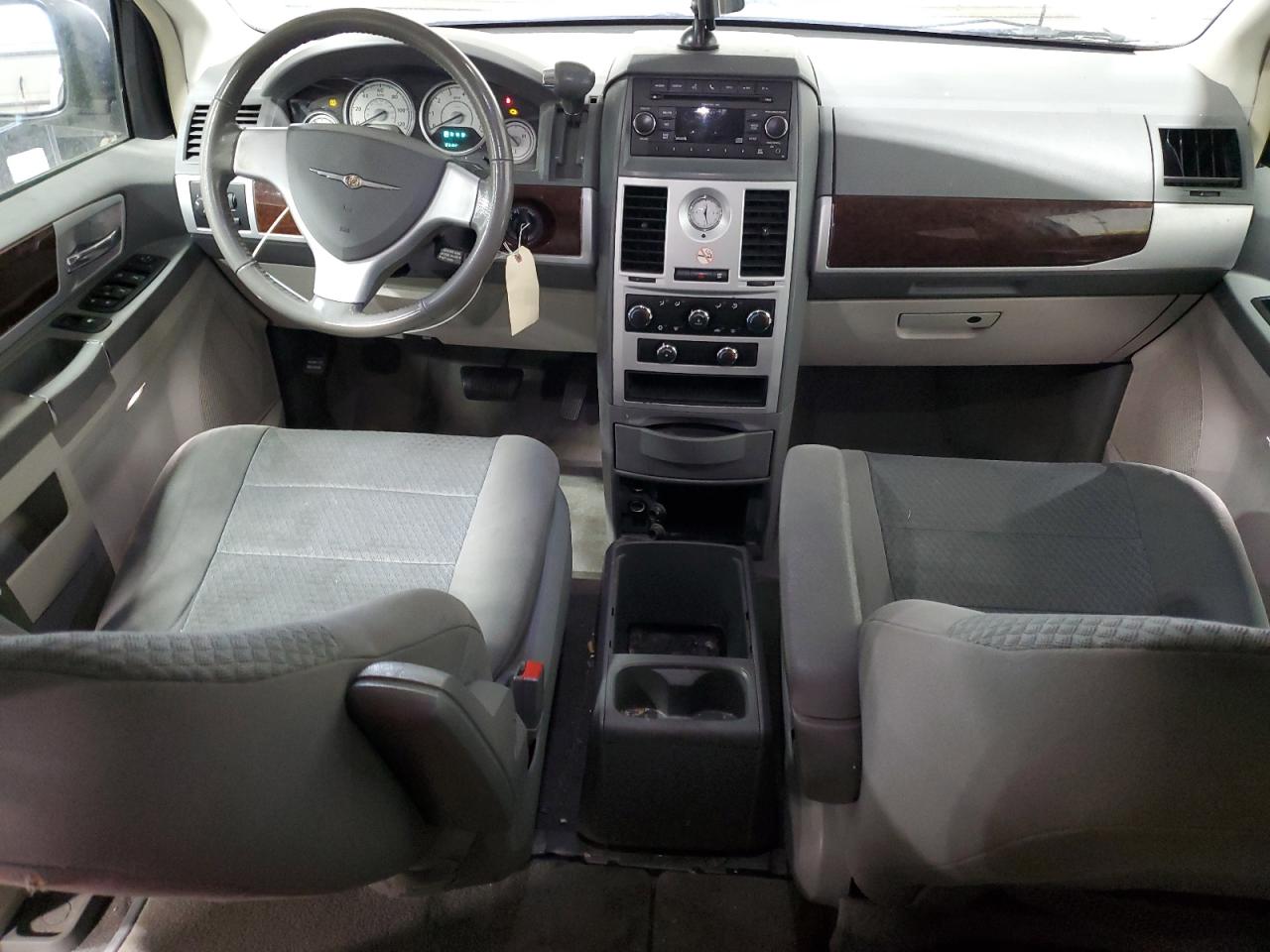 2A4RR5D15AR440908 2010 Chrysler Town & Country Touring