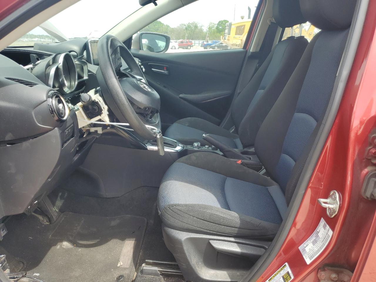 3MYDLBYV8JY322110 2018 Toyota Yaris Ia