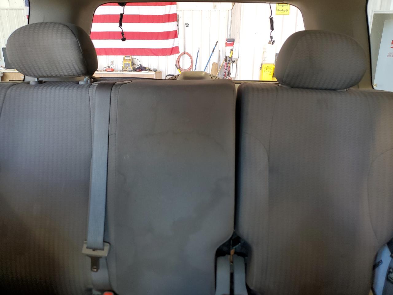 Lot #3211004572 2004 JEEP LIBERTY SP