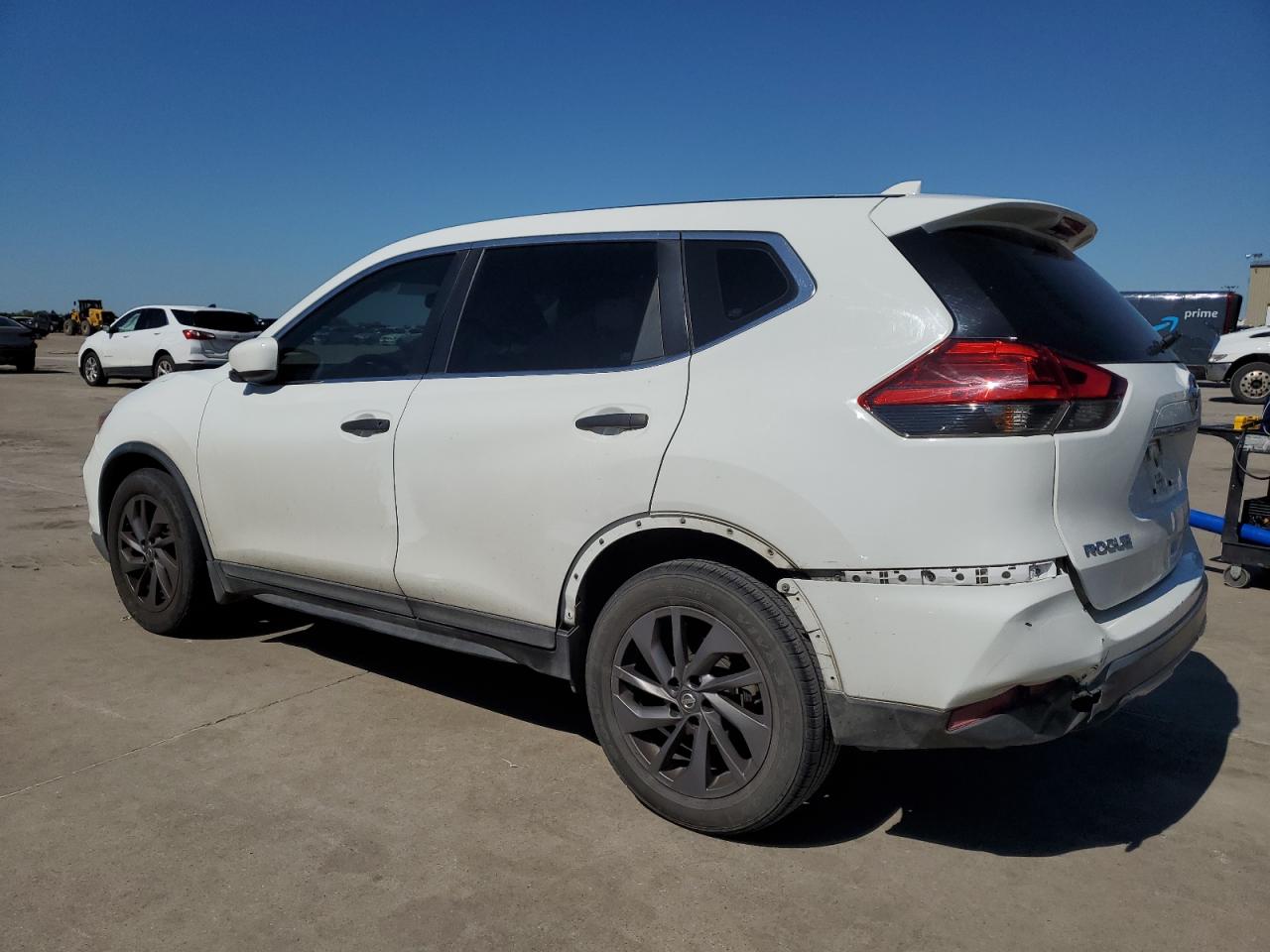 KNMAT2MTXHP577570 NISSAN ROGUE 2017