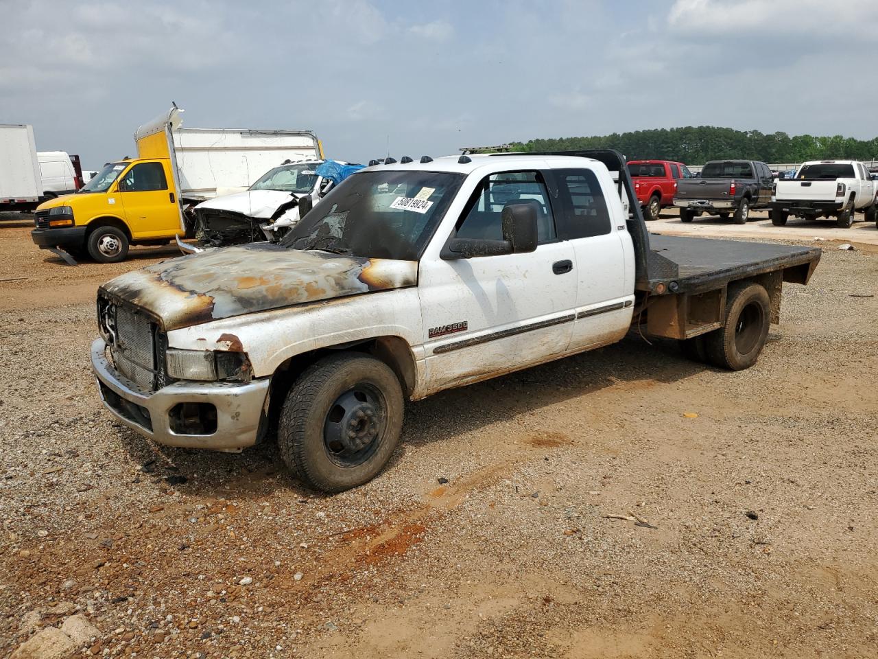 1B7MC3366WJ233622 1998 Dodge Ram 3500