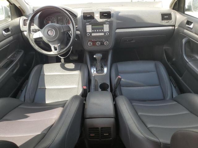 2010 Volkswagen Jetta - Image 8