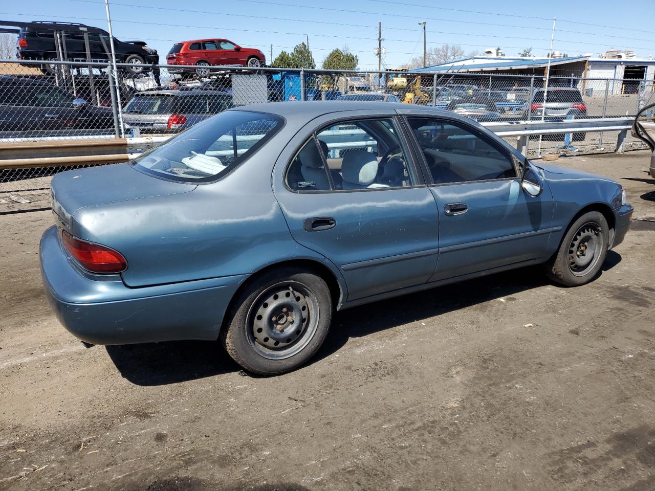 1Y1SK528XSZ064012 1995 Geo Prizm Lsi