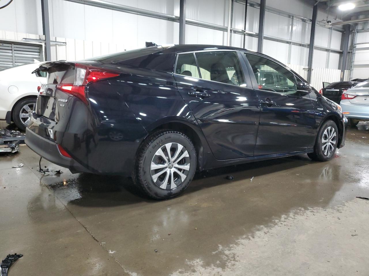 2021 Toyota Prius Le vin: JTDL9MFU2M3023630