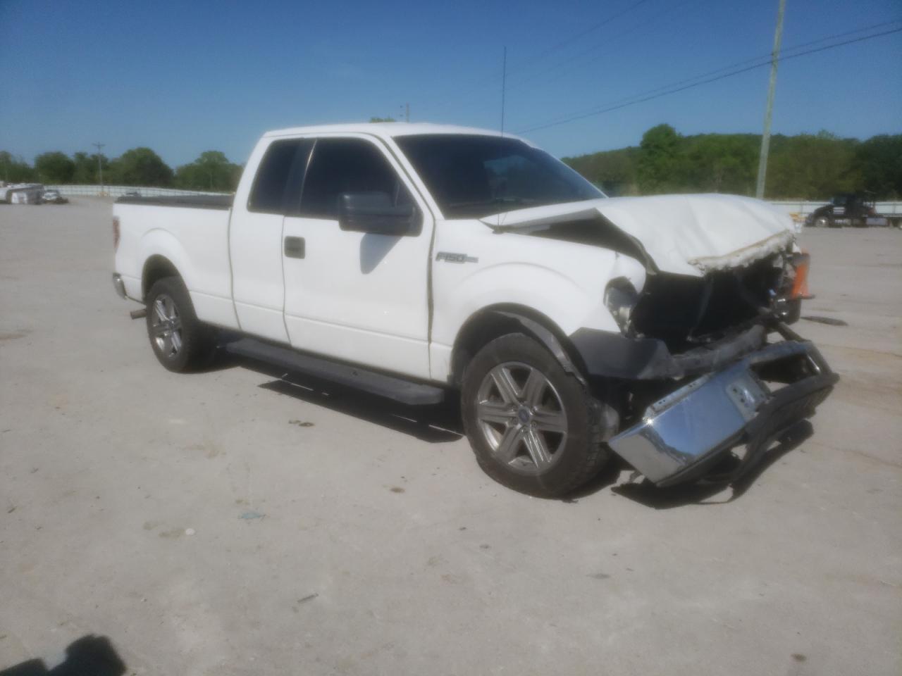 1FTFX1CF1EKG24140 2014 Ford F150 Super Cab