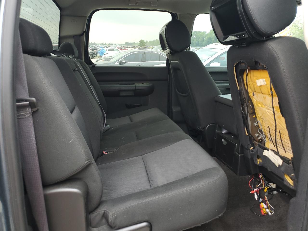 3GCPCSE03BG285902 2011 Chevrolet Silverado C1500 Lt