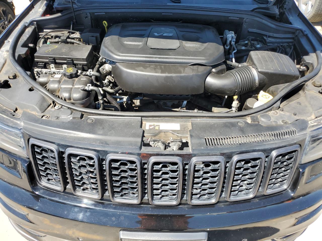 1C4RJFCG0JC424276 2018 Jeep Grand Cherokee Overland