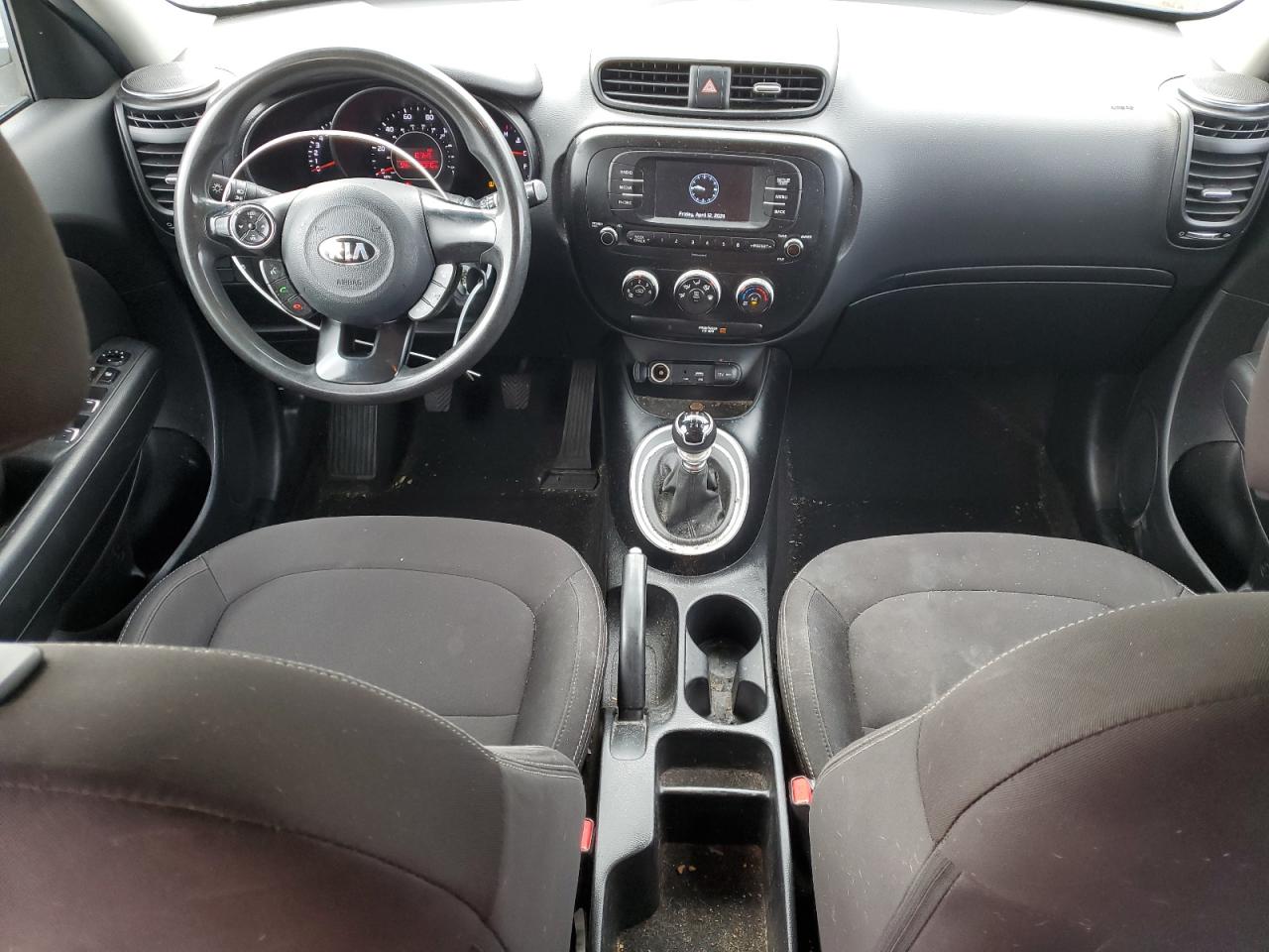 KNDJN2A27J7537071 2018 Kia Soul