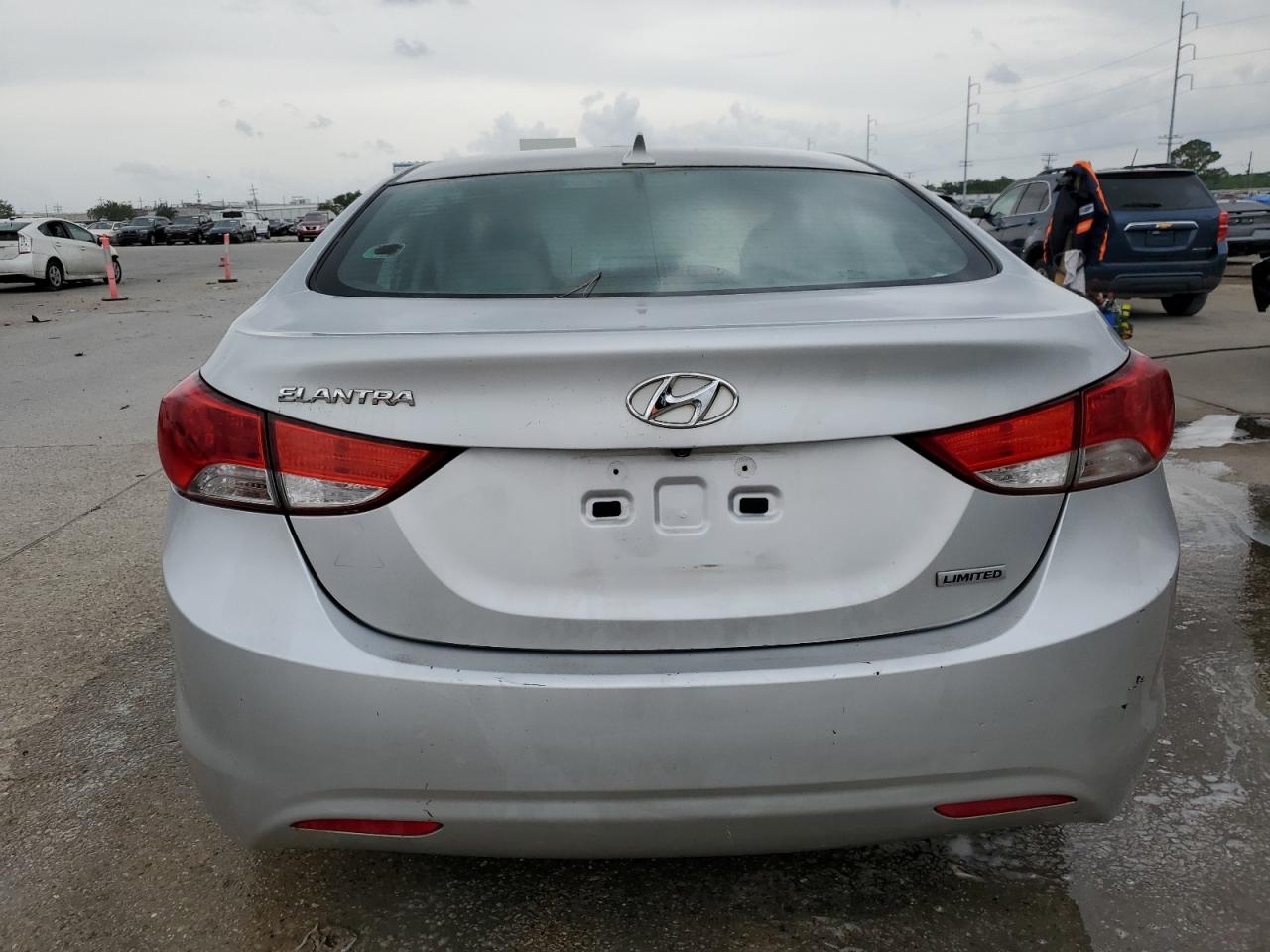 KMHDH4AE2DU726156 2013 Hyundai Elantra Gls