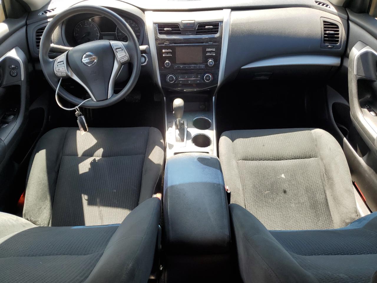 2015 Nissan Altima 2.5 vin: 1N4AL3AP0FN359374