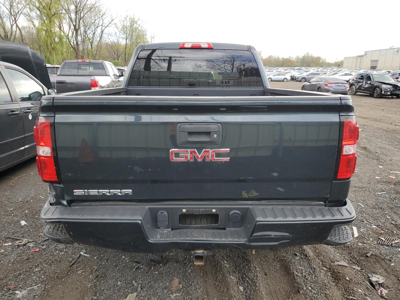 2018 GMC Sierra K1500 vin: 1GTV2LEC7JZ154402