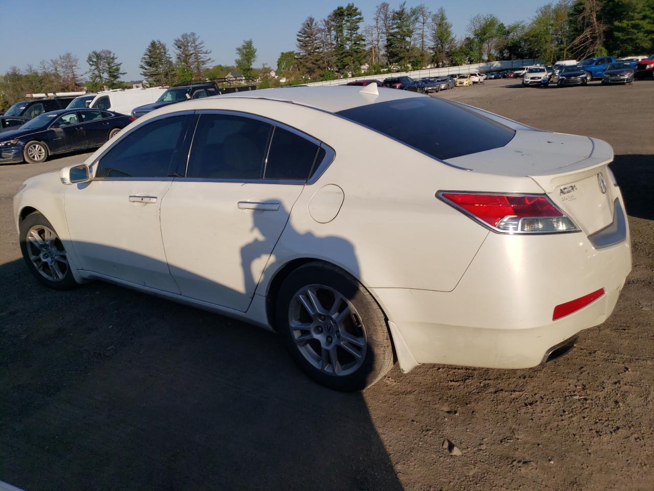 19UUA8F51AA006368 2010 Acura Tl