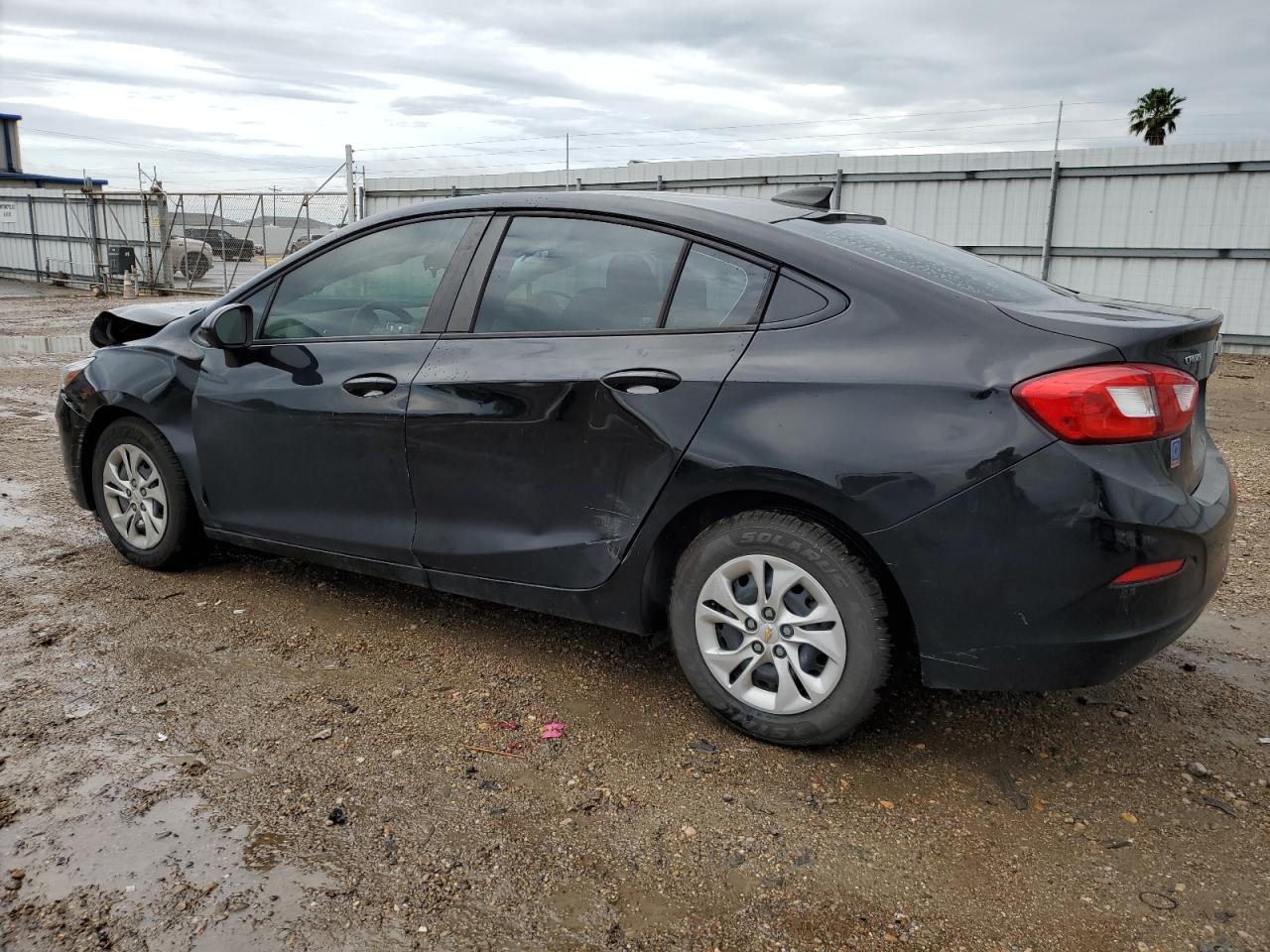 2019 Chevrolet Cruze Ls vin: 1G1BC5SM3K7125414