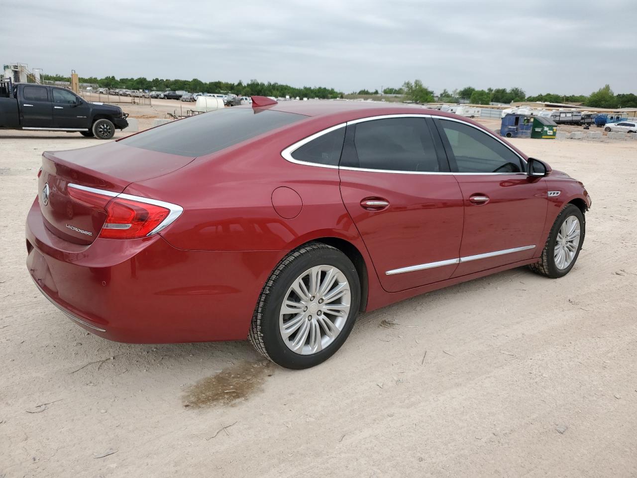 1G4ZP5SZ3JU135653 2018 Buick Lacrosse Essence