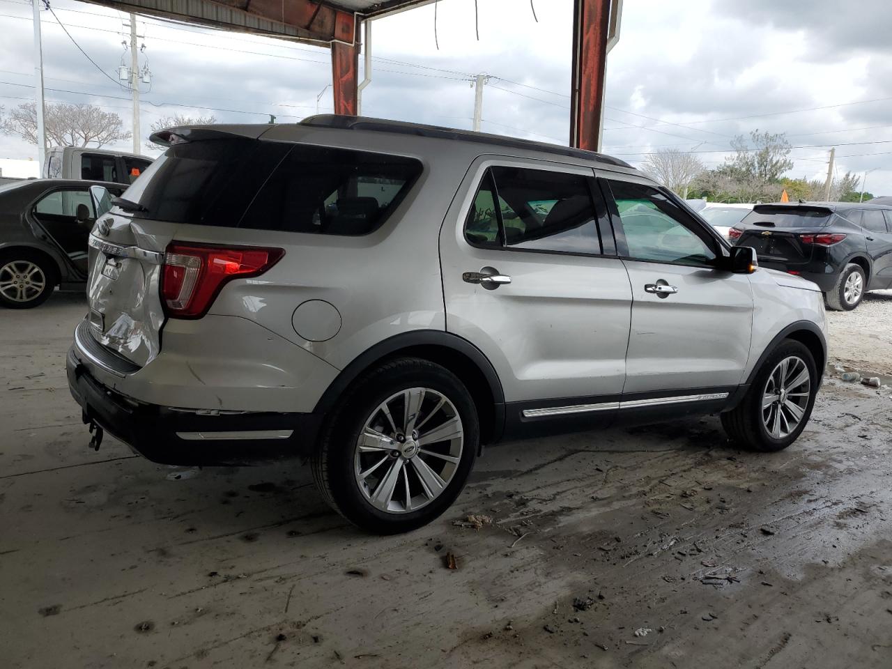 2018 Ford Explorer Limited vin: 1FM5K7F8XJGA16247