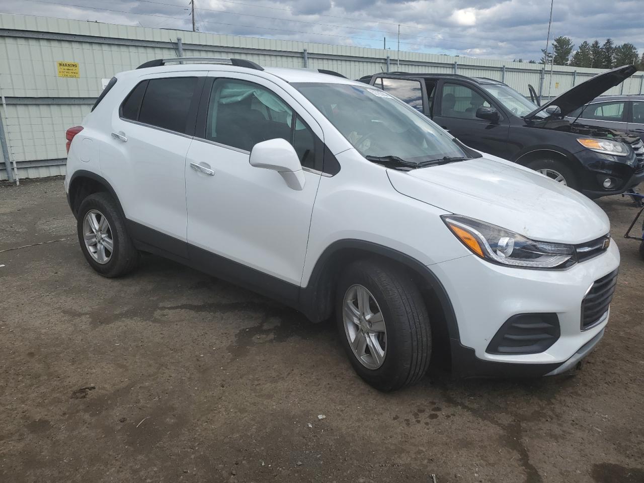 KL7CJPSB5JB614658 2018 Chevrolet Trax 1Lt